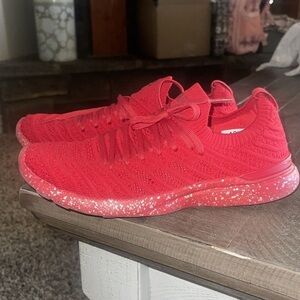 APL Athletic Propulsion Labs Techloom Wave Fire red